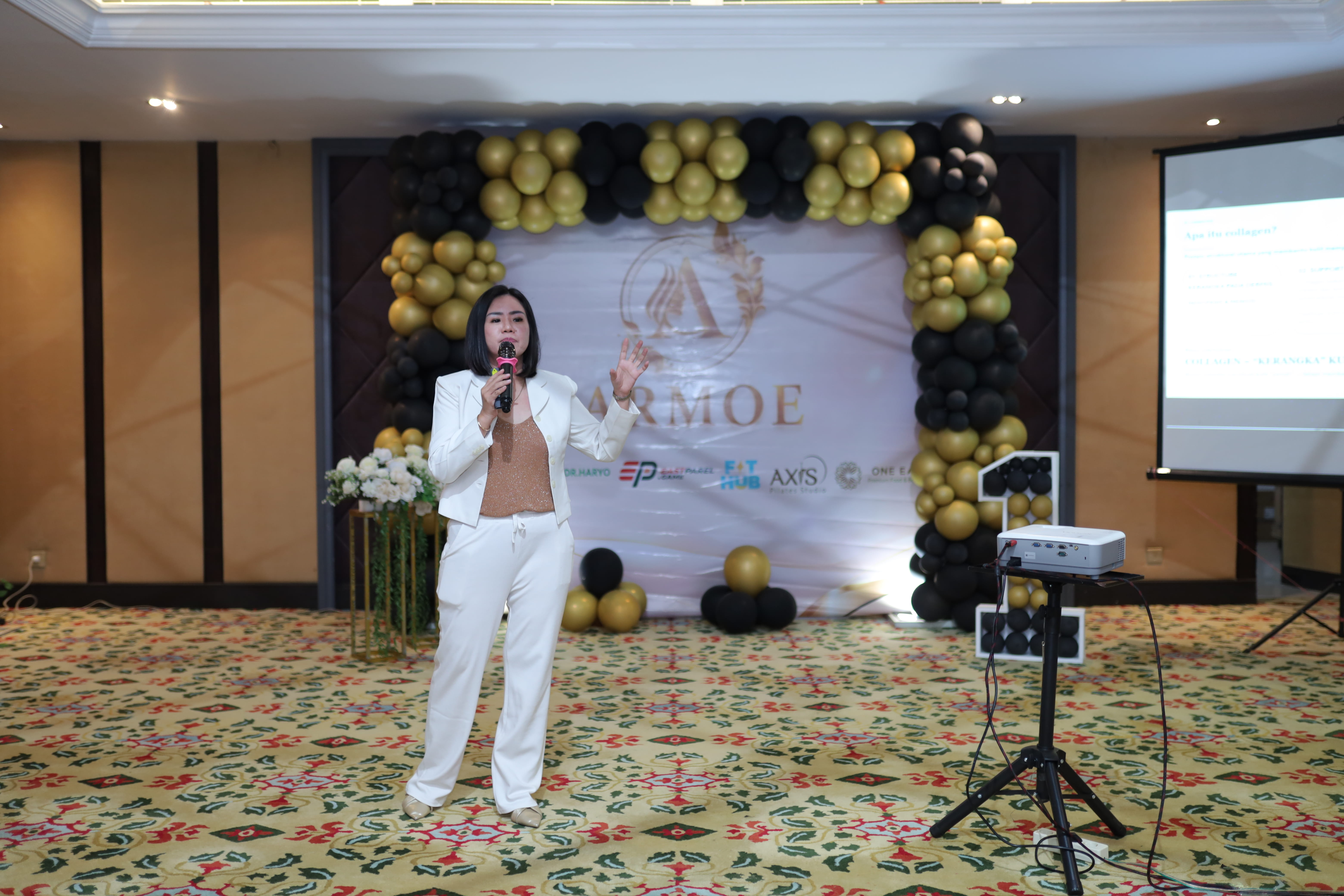 d73bcd1c134055a5399c85a3 ARMOE Clinic Rayakan 1st Anniversary di Surabaya melalui “The Collagen Era: Native Collagen × Collagen Stimulator”