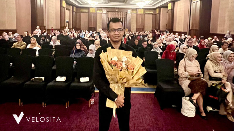 eric.pse sebagai narasumber seminar peluang usaha tour travel