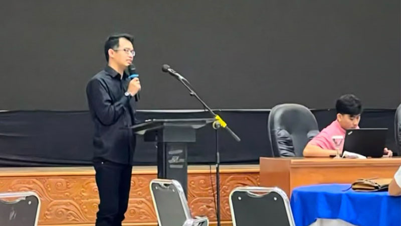 eric.pse terlibat dalam acara PERADI (Perhimpunan Advokat Indonesia) menjadi pembicara. (doc. instagram @eric.pse